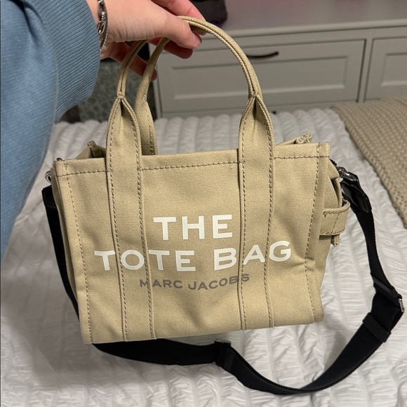 Marc Jacobs Handbags - Marc Jacobs Tan Tote Bag with Black Strap